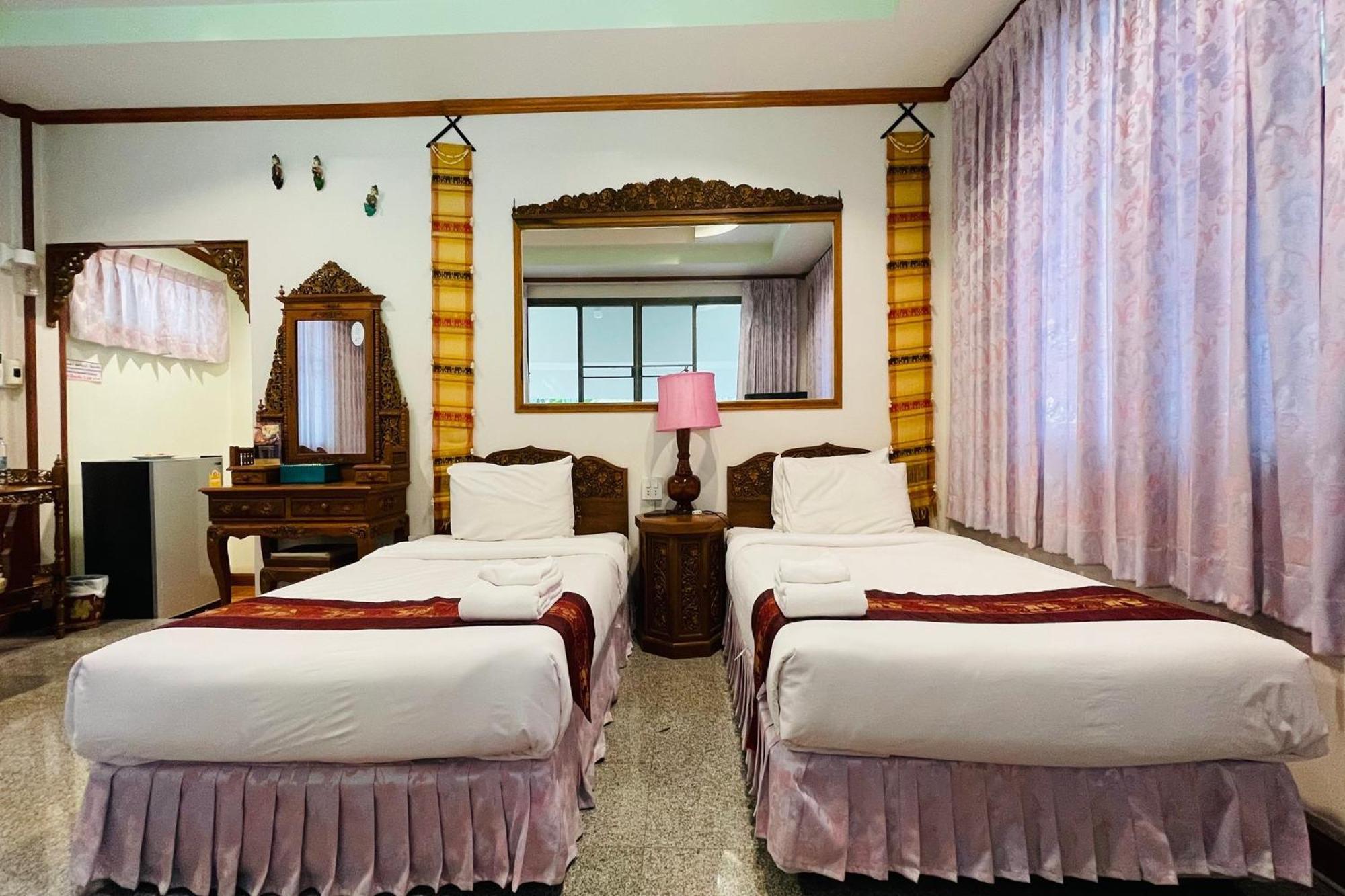 Baan Rim Kwai Paerimnam Resort Kanchanaburi Exterior foto