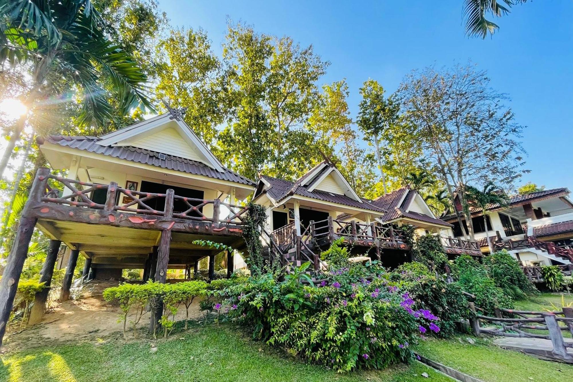 Baan Rim Kwai Paerimnam Resort Kanchanaburi Exterior foto
